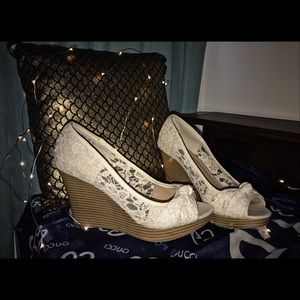 Women’s American Eagle Lace Wedges